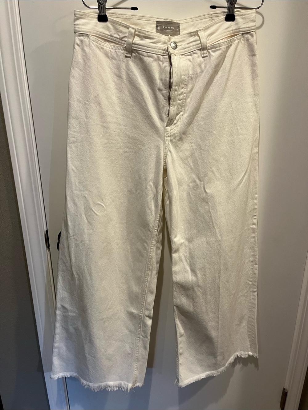 White Wide-Leg Jeans with Frayed Hem - Women's